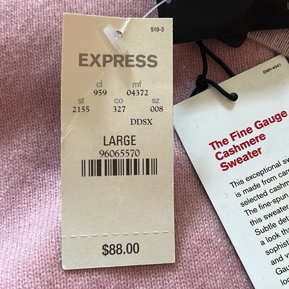 NWT Express Women’s Pink Soft Button Up Sweater Size Large - Picture 4 of 4